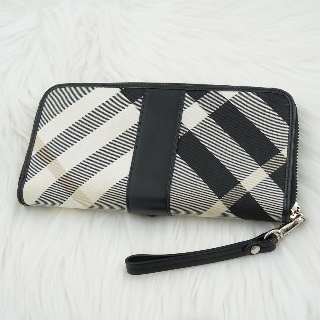 未使用品　BURBERRY BLUE LABEL 長財布　チェック柄　ブラック
