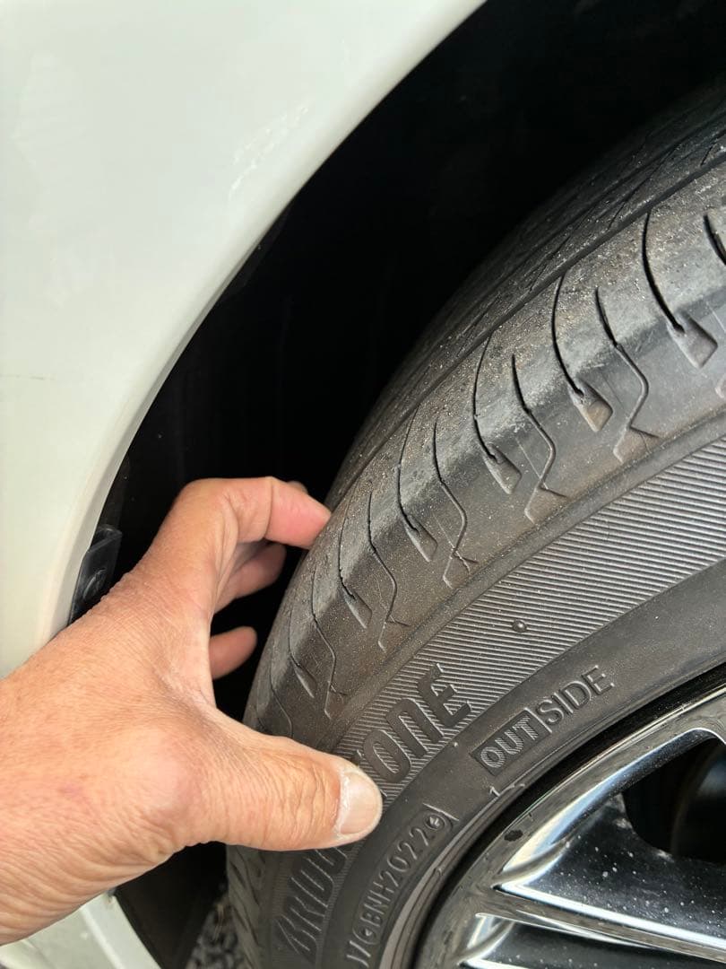 210系クラウン18インチ スパッタリングタイヤセット