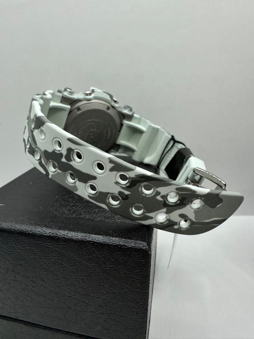 新品未使用　G-SHOCK GW-200CF-7JF カモ