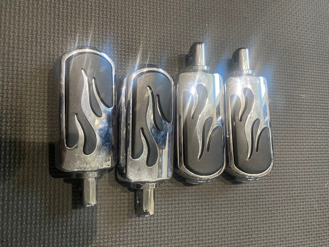 Harley Davidson フットペグ4個セット ソフテイル ブレイクアウト