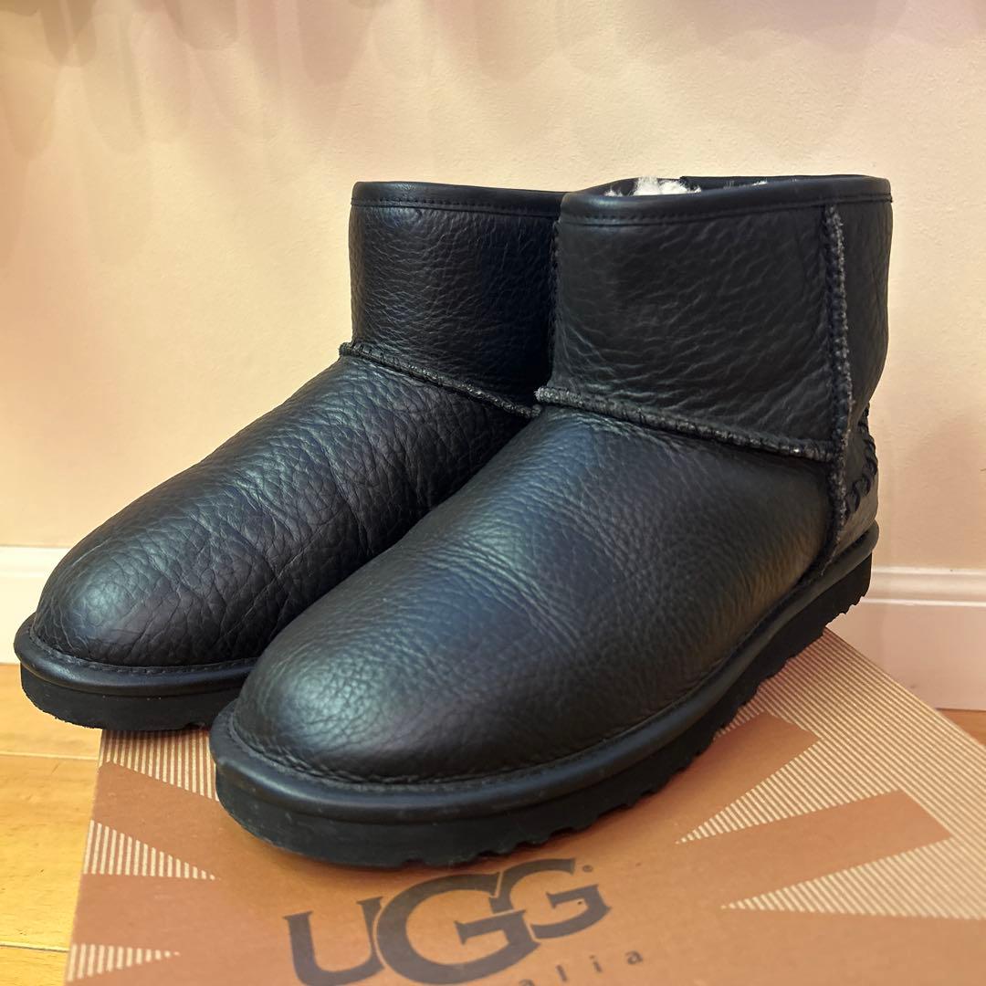 UGG アグブーツ　黒革　26
