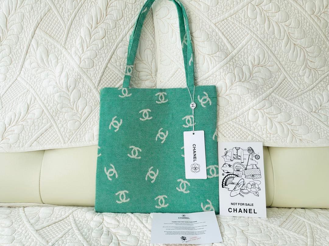 CHANELシャネル☆ノベルティ新品未使用デニムトートバッグ薄手グリーン系