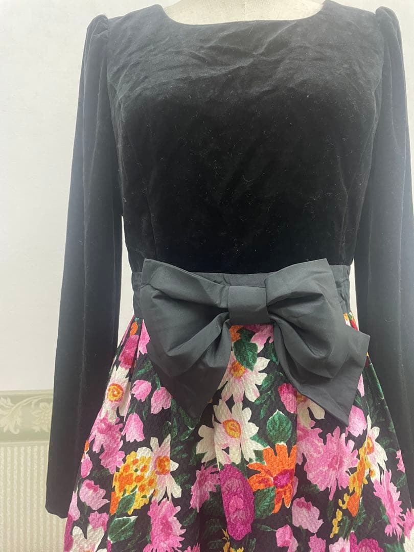 ❣️極美品❣️エムズグレイシーベロア花柄ワンピース42 カタログ掲載❣️