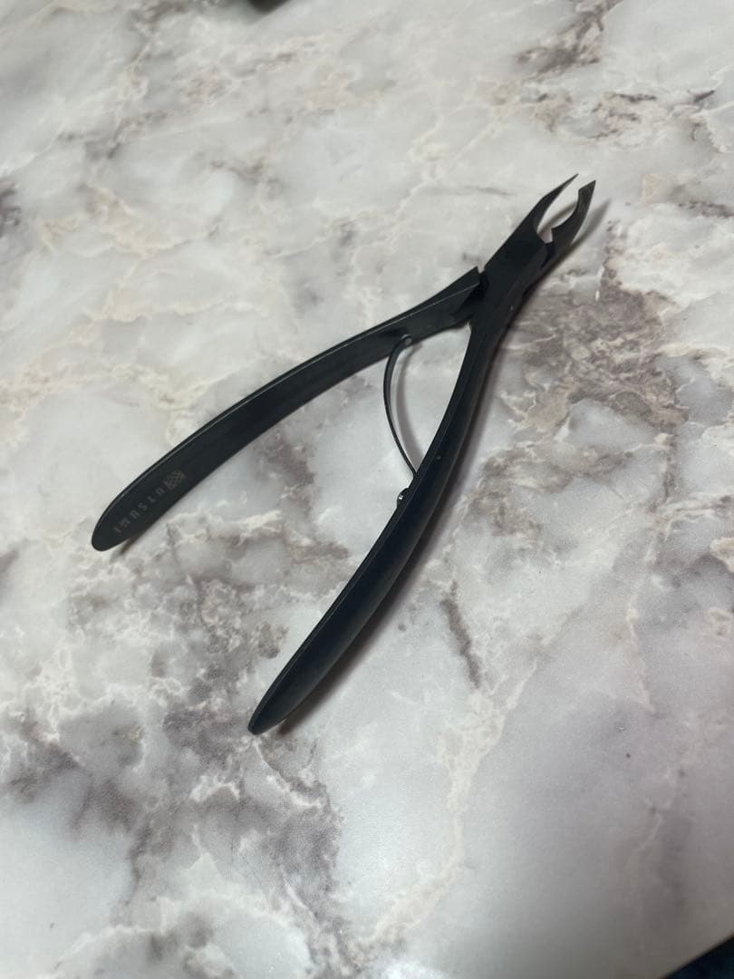 内海　キューティクルニッパー　イクシアＢ　ブラック　３．５ｍｍ　シングル