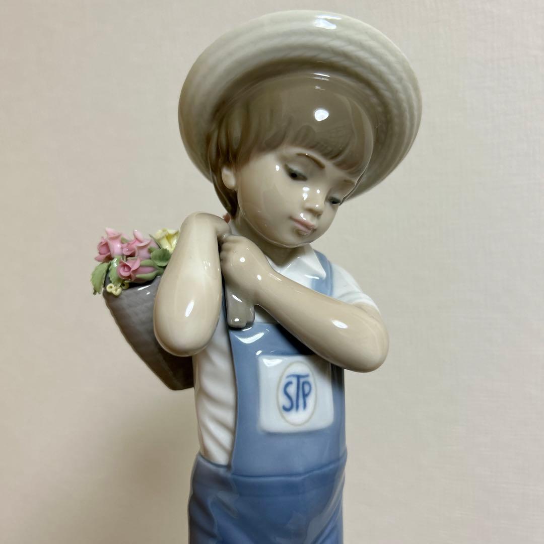 リヤドロ LLADRO 「かごいっぱいのバラ」　　　　　新品！正規の元箱付き！