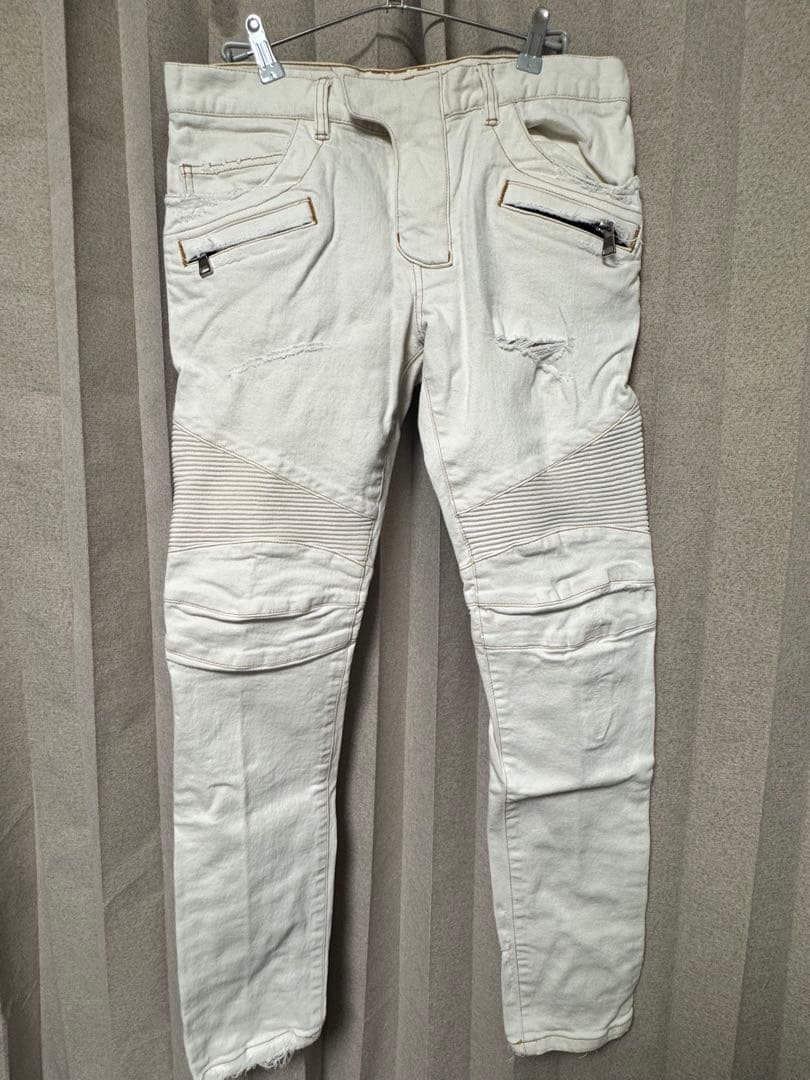 BALMAIN ホワイト スリムフィットパンツ