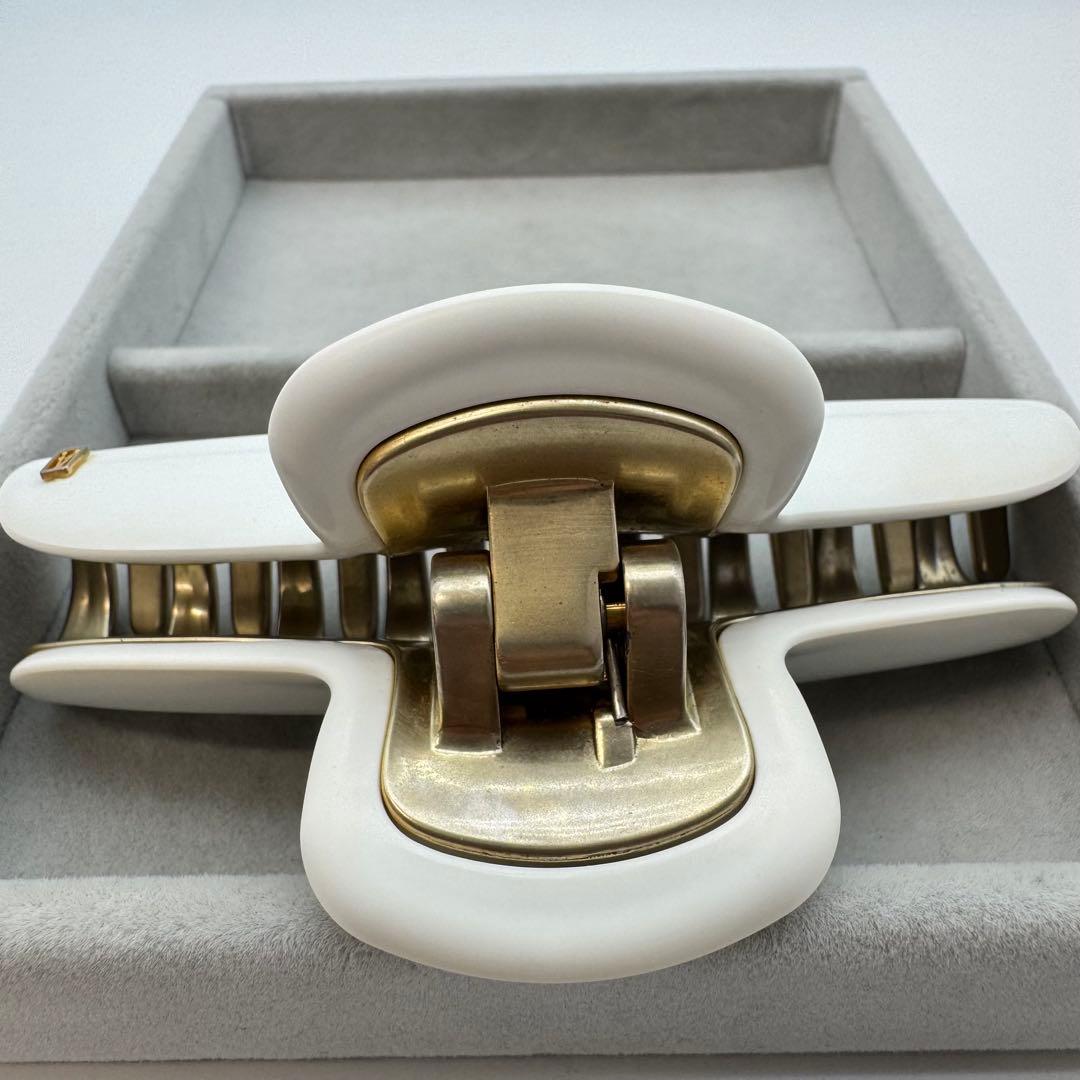 【人気】alexandre de paris ヘアクリップ　ホワイト　ゴールド