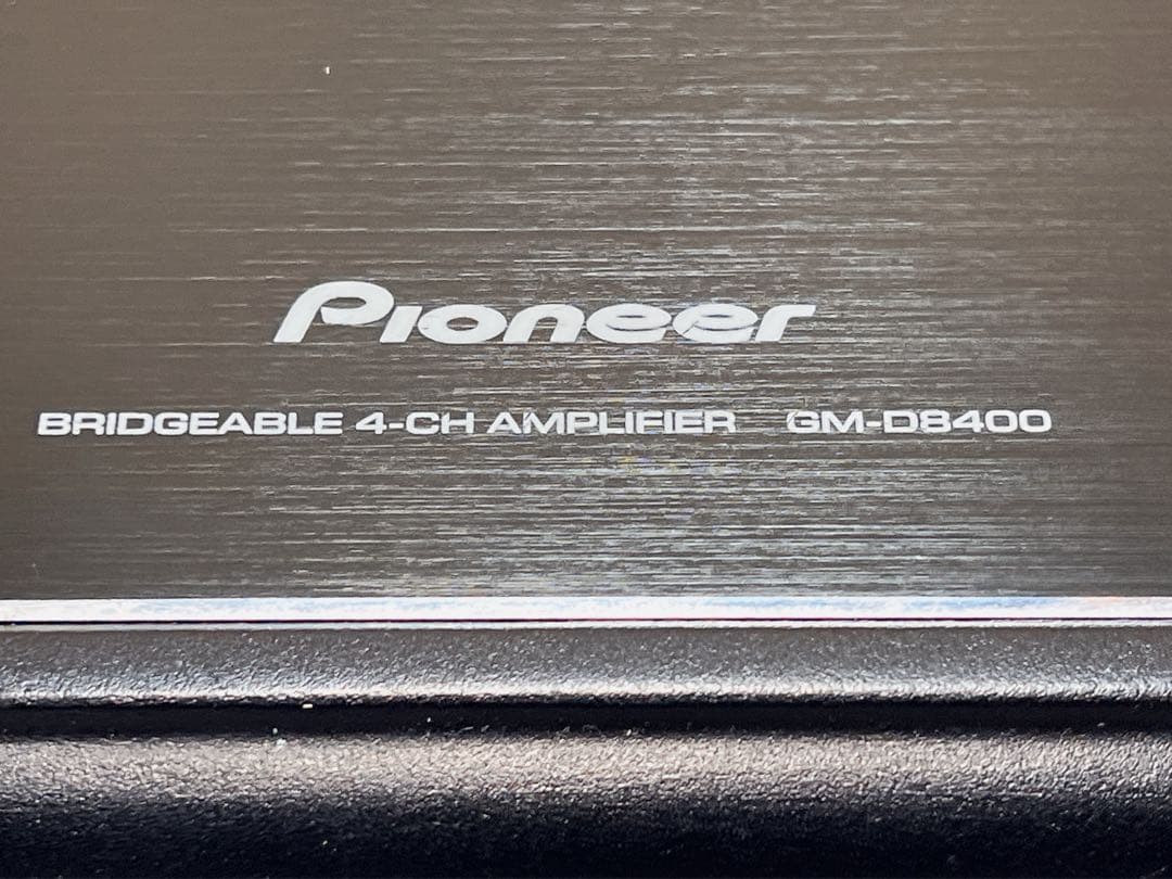 カロッツェリア　GM-D8400 パワーアンプ ジャンク品