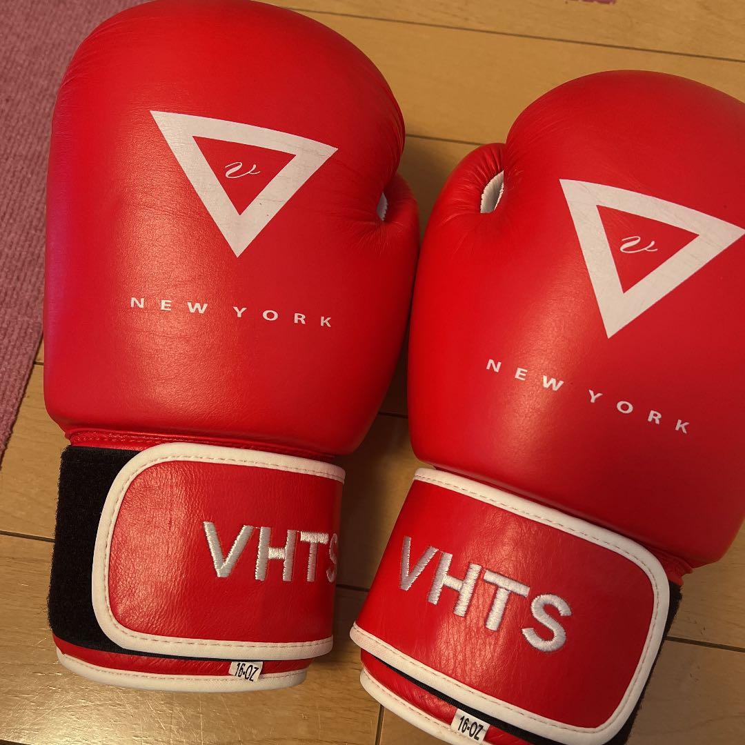 美品ボクシンググローブ