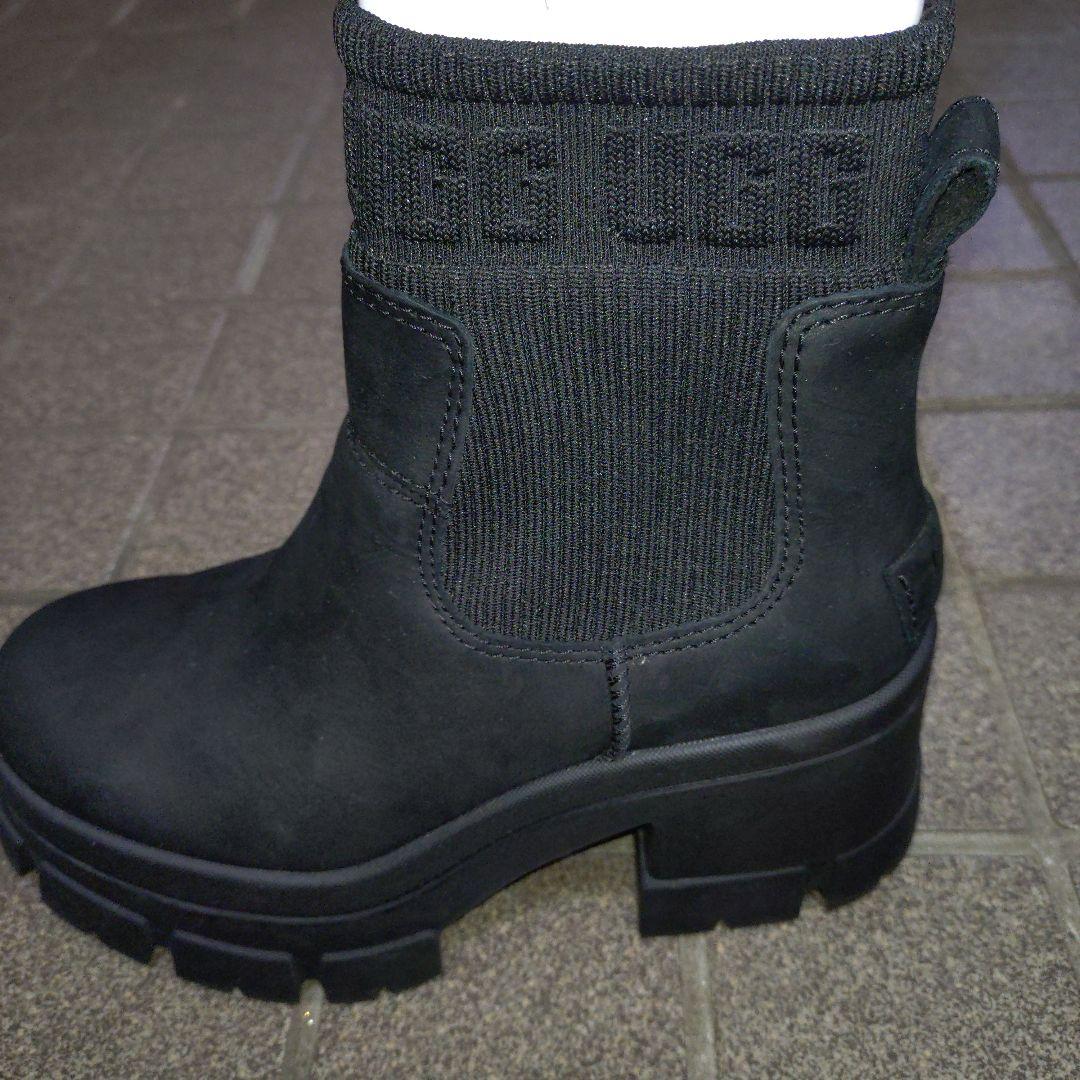 UGG アグ BROOKLYN CHELSEAサイドゴア厚底ブーツ