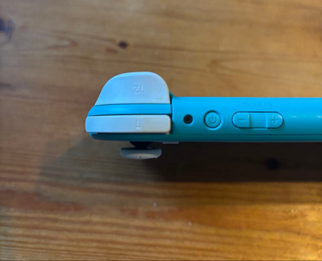 Nintendo SwitchLite ターコイズ本体 どうぶつの森カセット付き