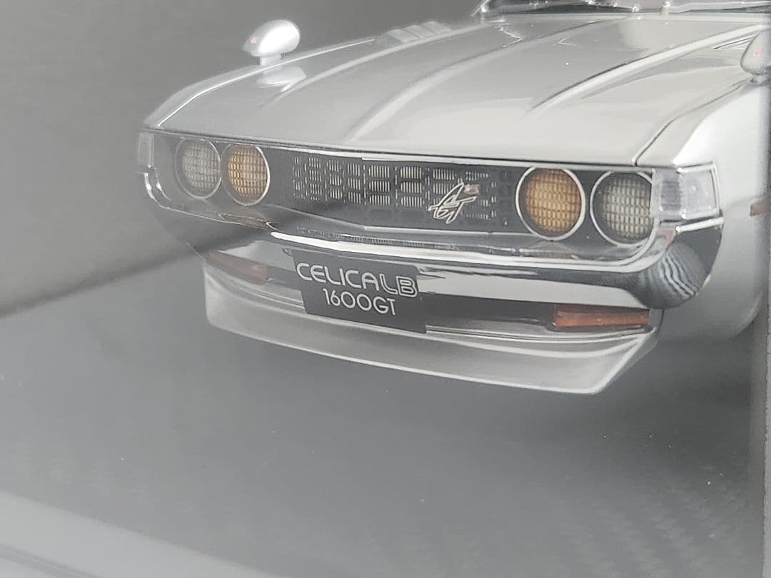 【1/18イグニッションモデル】トヨタ　セリカLB(TA27)シルバー