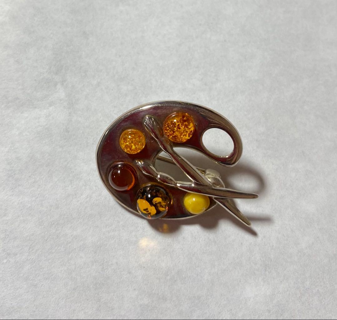シルバー パレット型 ブローチ 琥珀