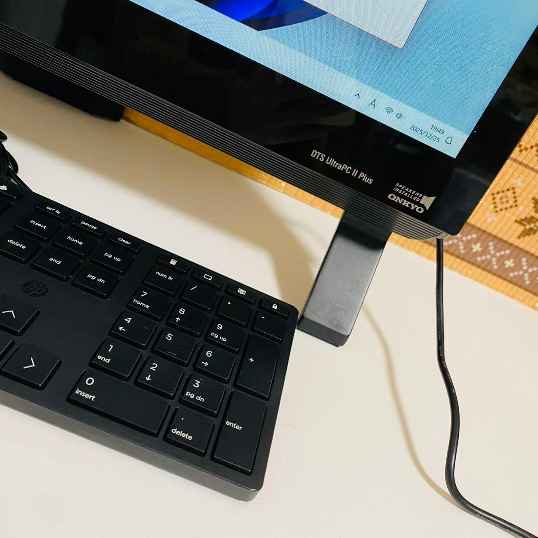 Y996 Fujitsuデスクトップ i7メモリ8G高速SSDサクサクWin11