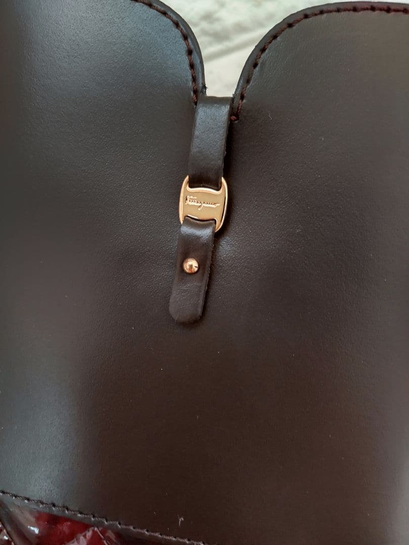 【フェラガモ】レインブーツ