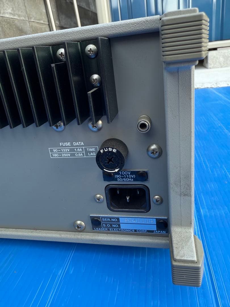 LEADER 3220 シグナルジェネレーター標準信号発生器リーダー電子ジャンク