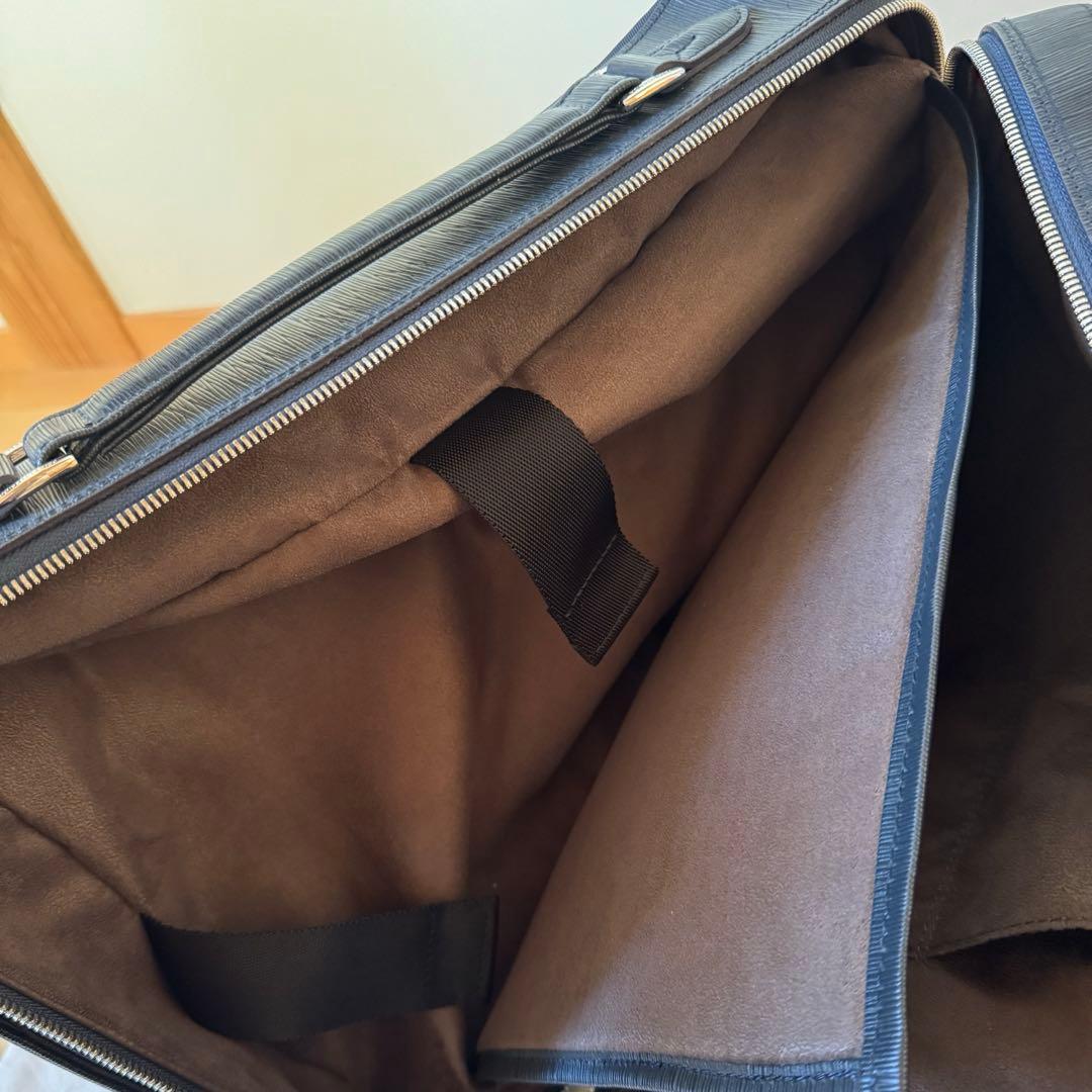 【美品】ペッレモルビダ　キャピターノ　バックパック型ブリーフケース