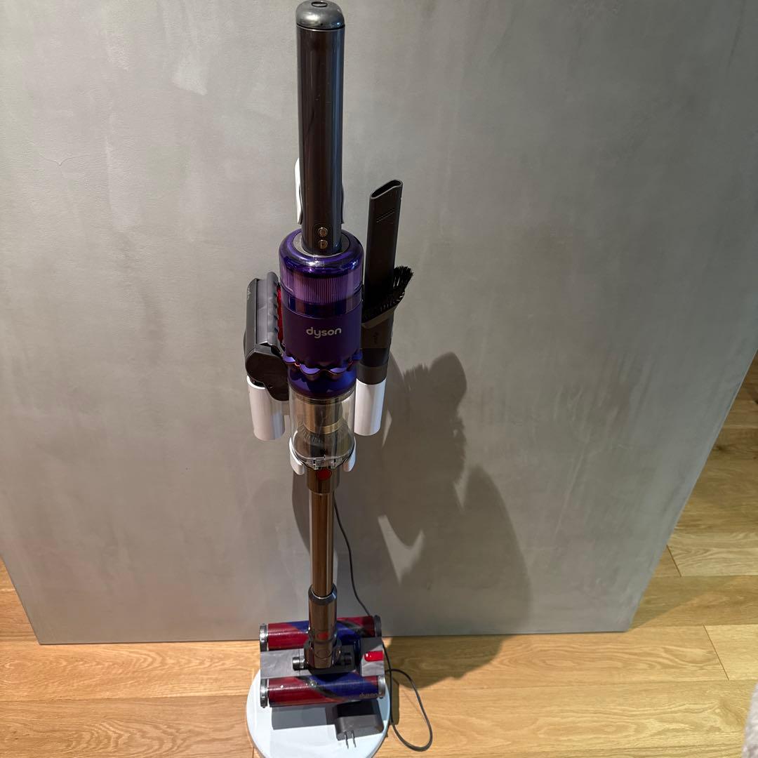 コードレスクリーナー ダイソン Dyson UN3481. sv19 美品！