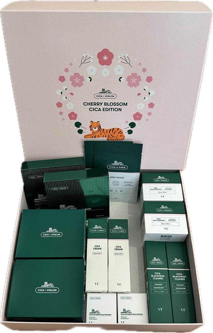 VT COSMETICS チェリーブロッサム CICA EDITION