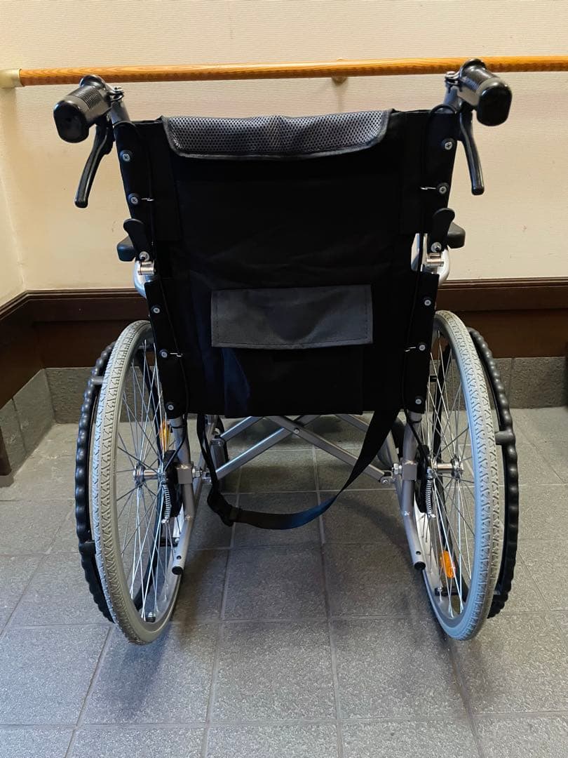 Tacaof テイコブ 車椅子 折りたたみ　自走式　ノーパンクタイヤ　WHS07