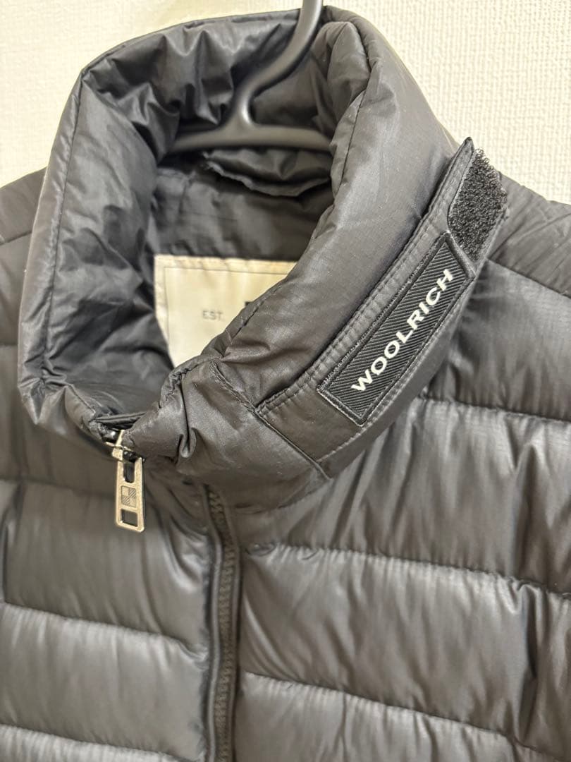 正規品 WOOLRICH ダウンジャケット メンズ M ブラック ライトダウン