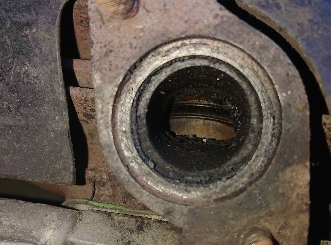 キャビーナ90 エンジン