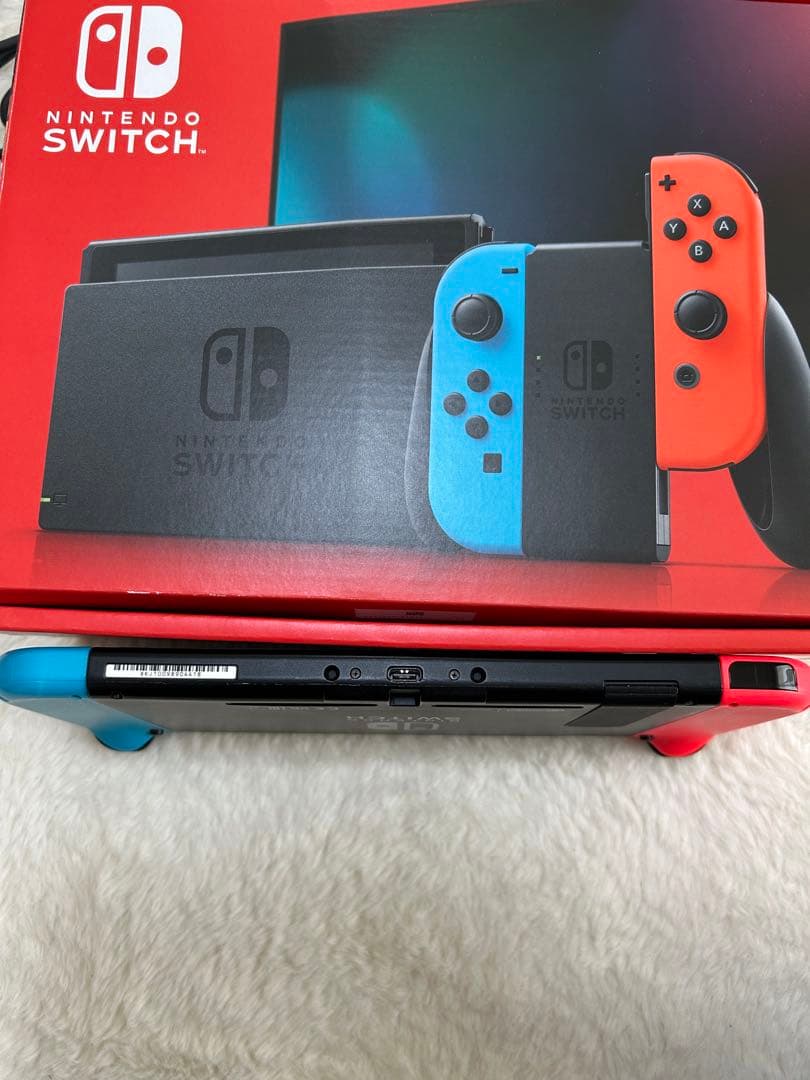 Nintendo Switch 本体 青/赤 Joy-Con ケース付き