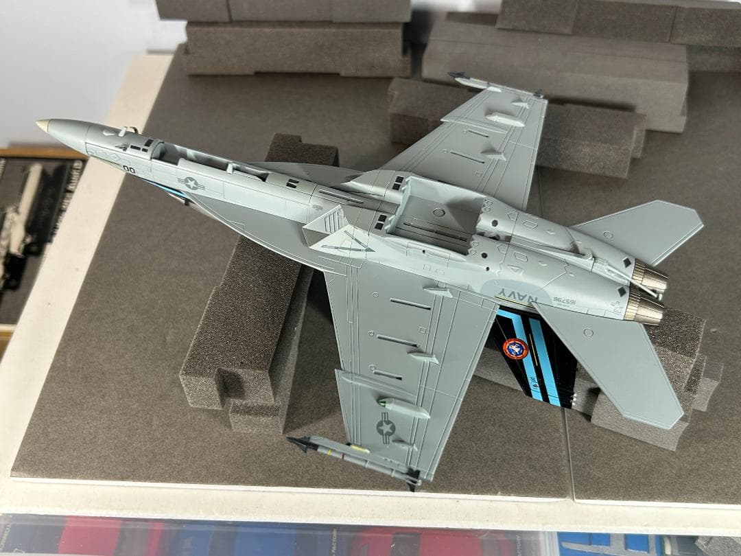 ホビーマスター 1/72 F/A-18F\"TOPGUN 50th 記念塗装\"