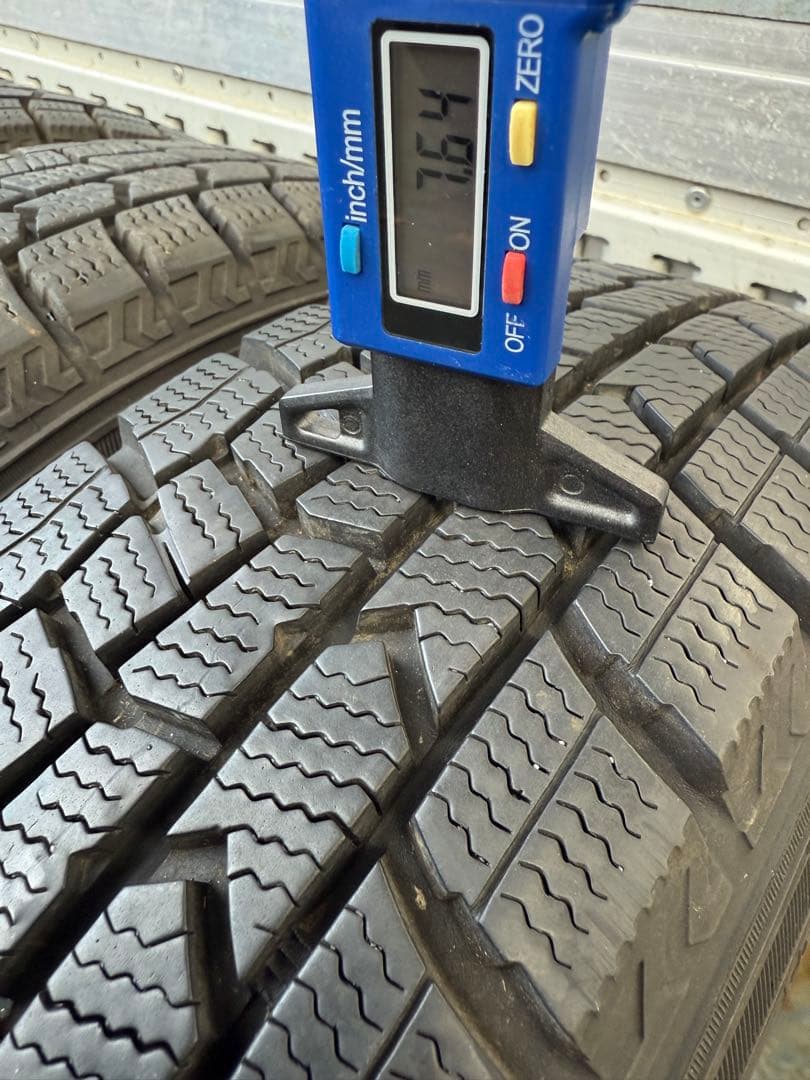 ダンロップスタッドレス155／70R13 75Qスチールホイールセット