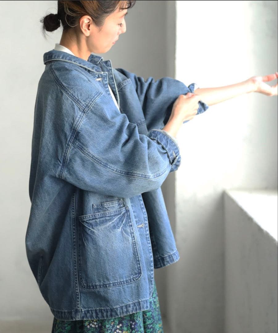 なにかと頼れるデニムのジャケット