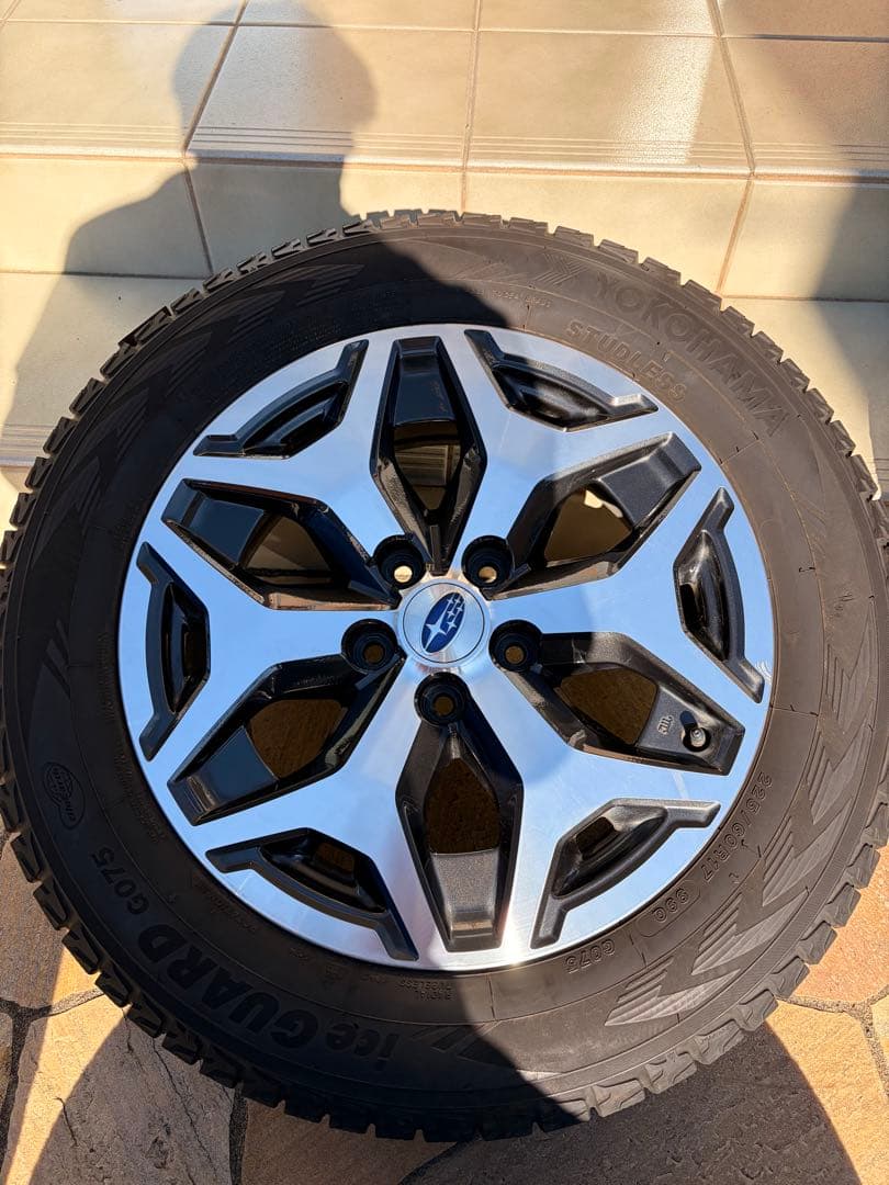 送料込み！SKフォレスター ヨコハマ17インチ スタッドレスタイヤ&ホイール