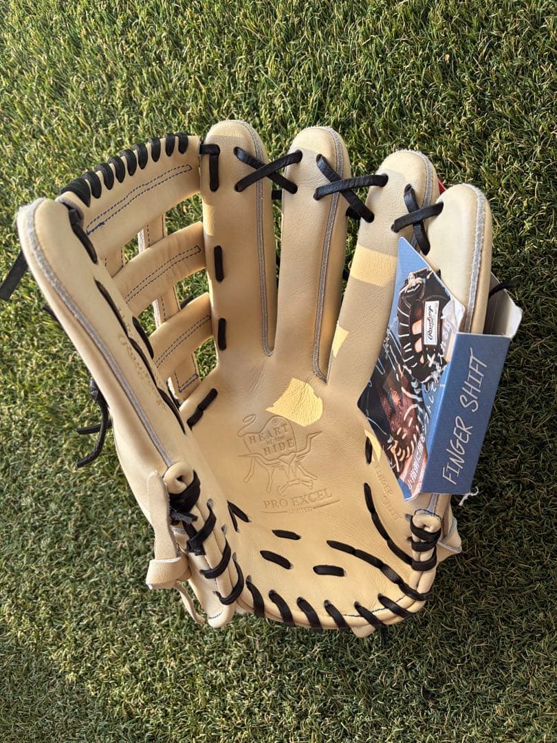 A*☆様 Rawlings 軟式グローブ クリーム色　定価30800円‼️