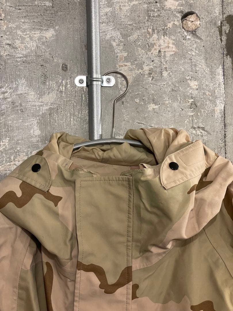 ECWCS ゴアテックスパーカー デザートカモ