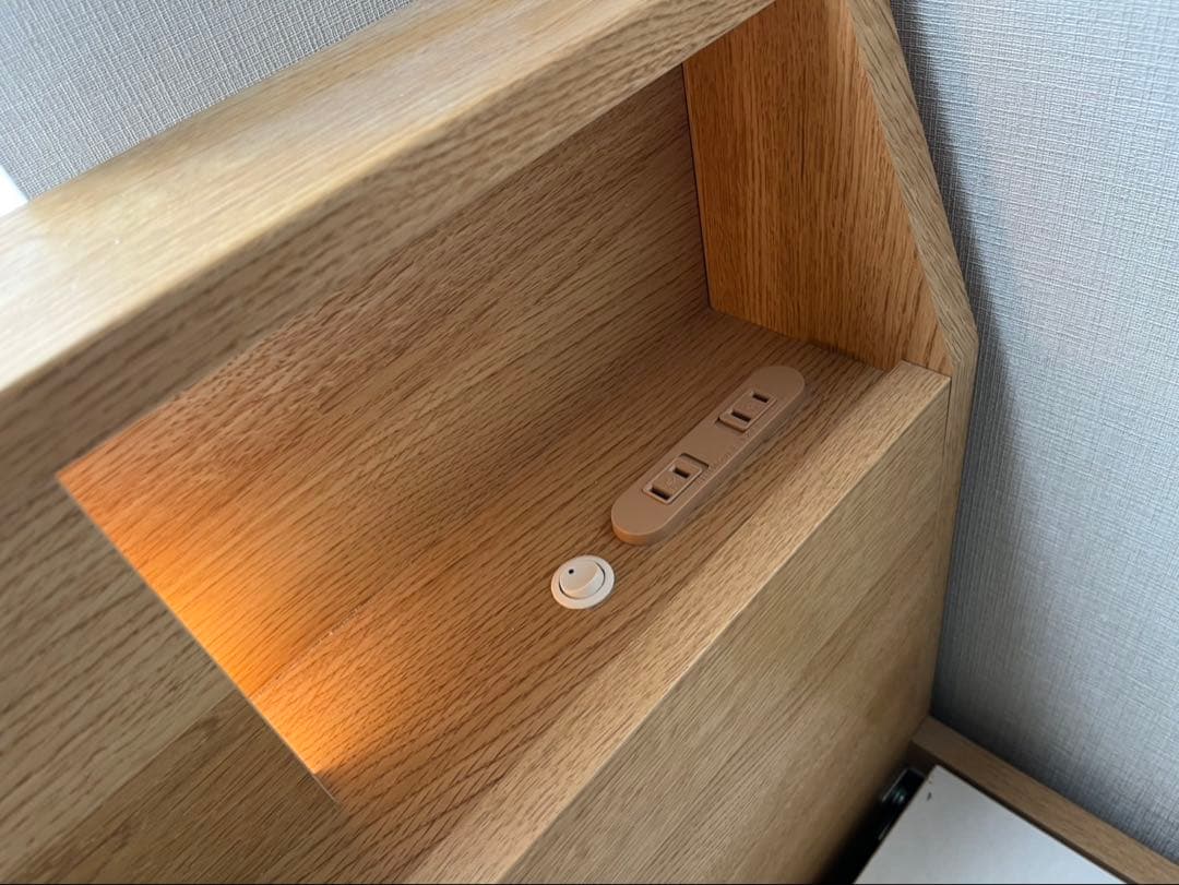 ニトリ　シングルベッドフレームナチュラル（引き取り限定）