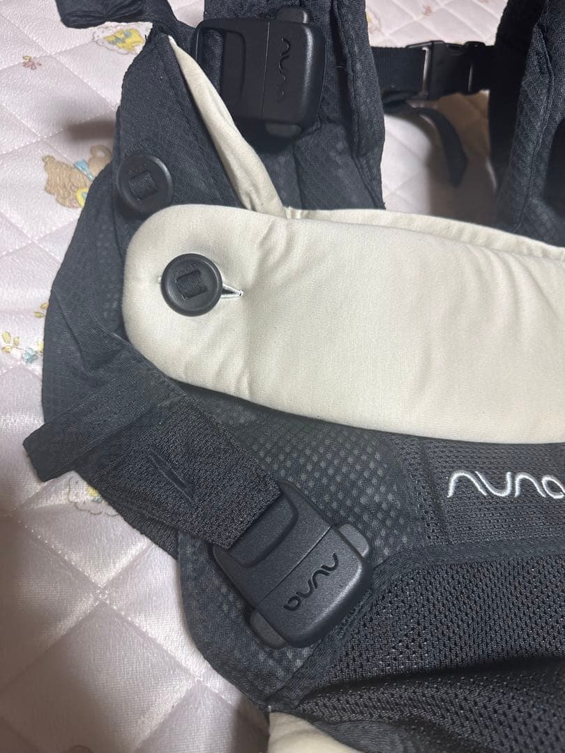 NUNA cudl ヌナカドル　抱っこ紐 ブラック