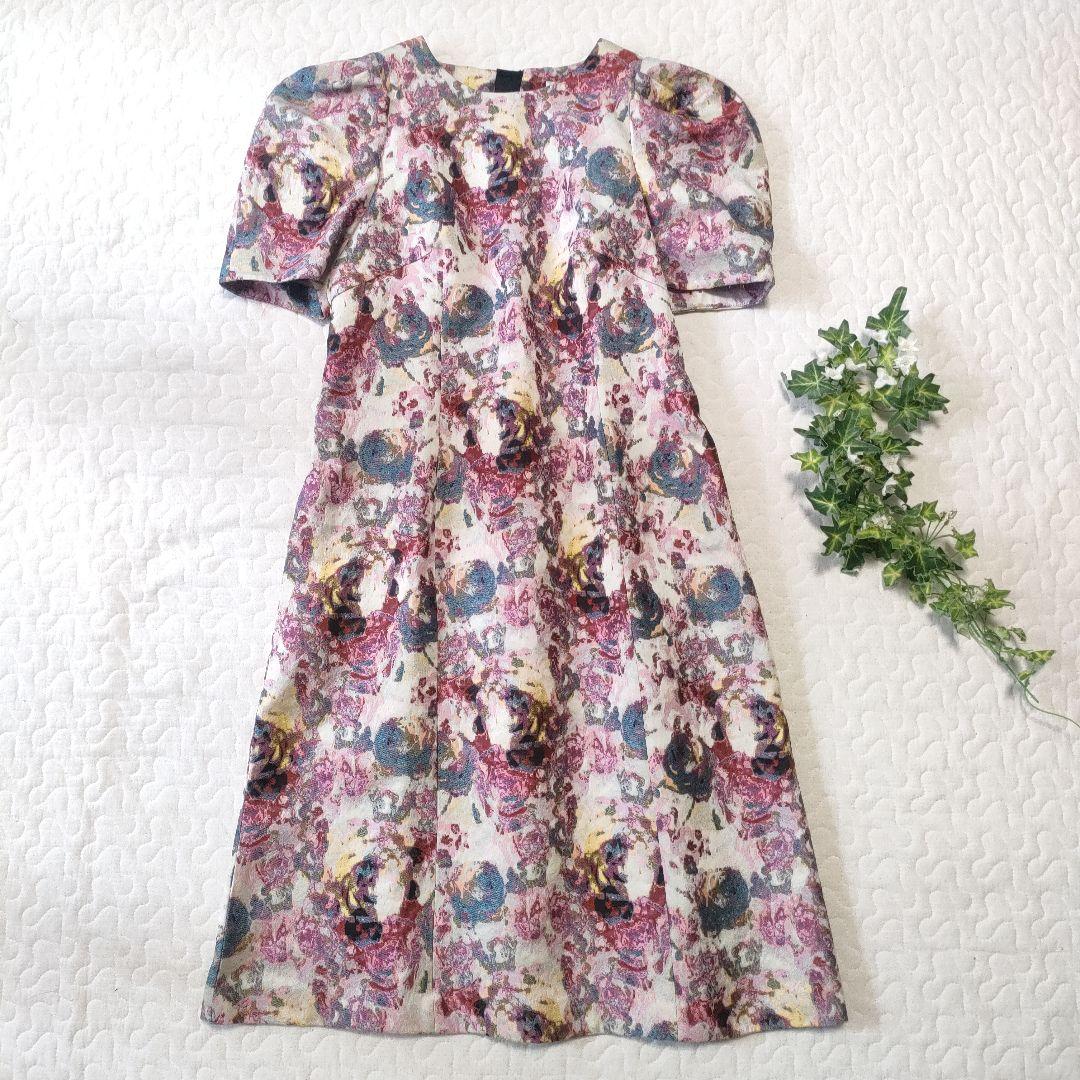 極美品✨ルルウィルビー　ジャガード織りひざ丈ワンピース　パフスリーブ　ピンク　1