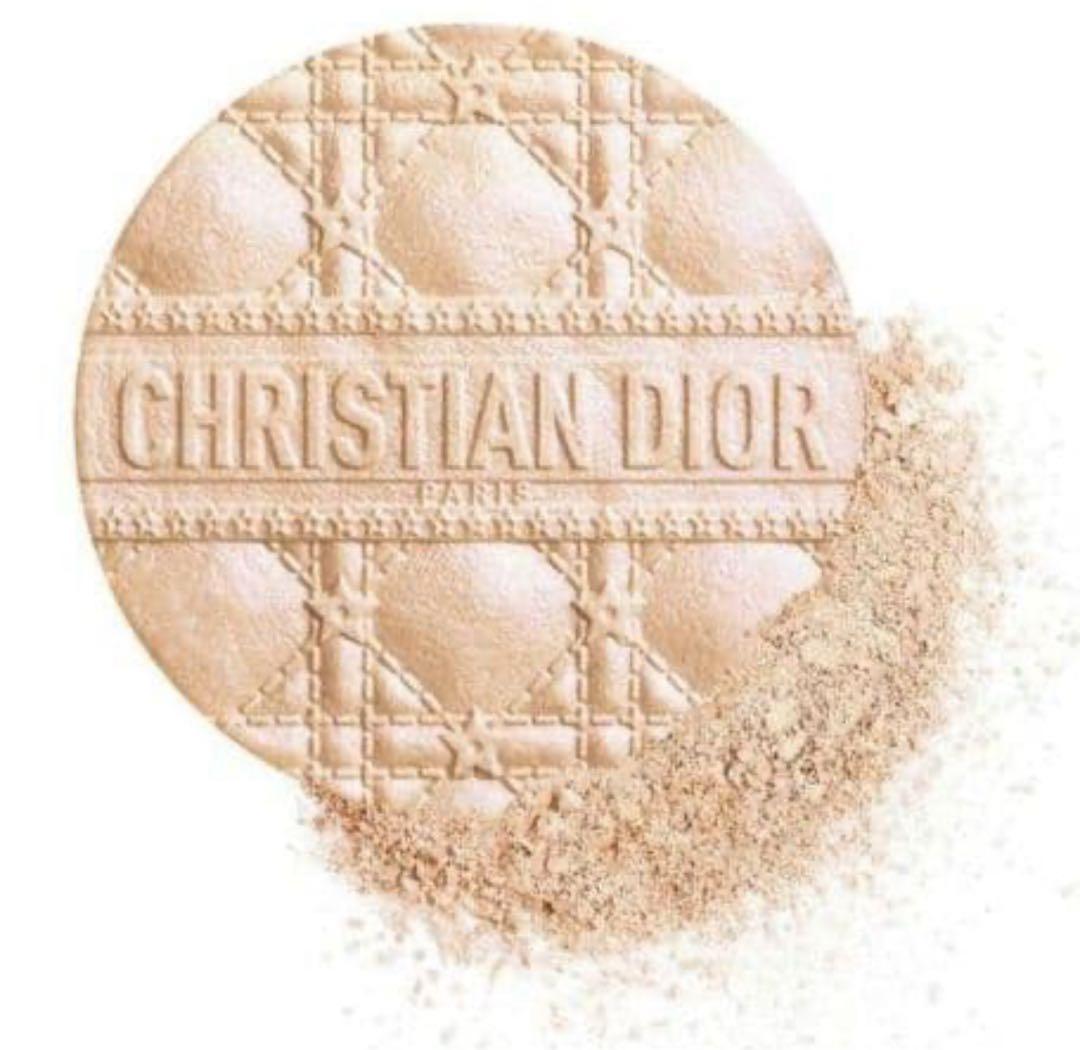 新品　ホリデー　ディオールスキン フォーエヴァー グロウ ルミナイザー 001