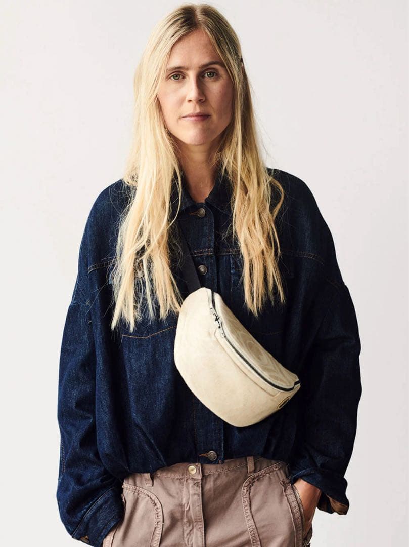 【新品未使用】artipoppe マジックベルトバッグ アーガス・オート