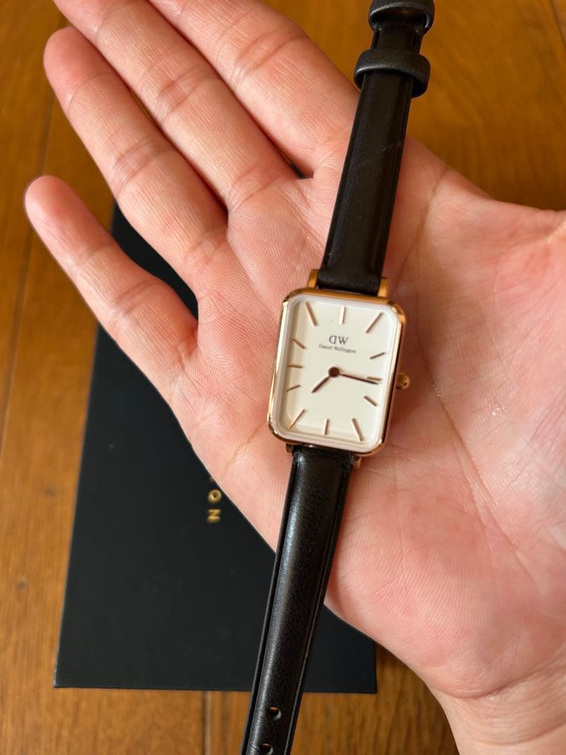 美品　ダニエルウェリントン腕時計　ブラック　レディース腕時計　値下げ