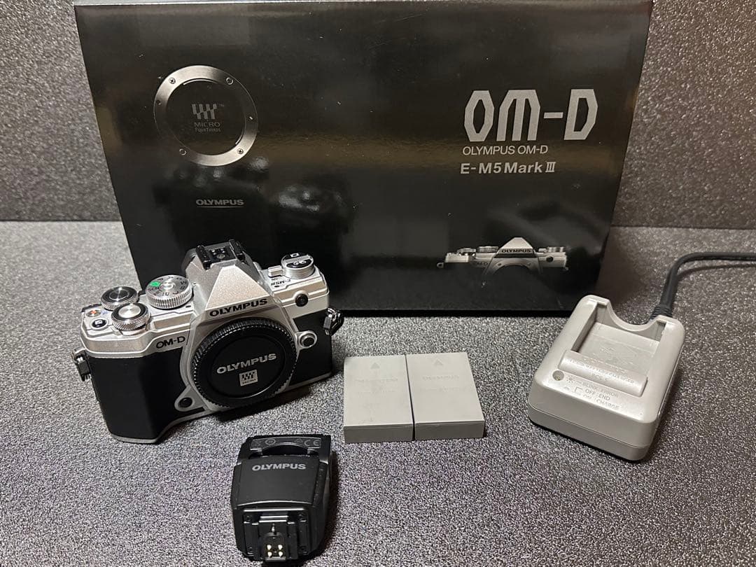 デジタルカメラ E-M5 III / 10-25 F1.7 / 40-150PRO / FL