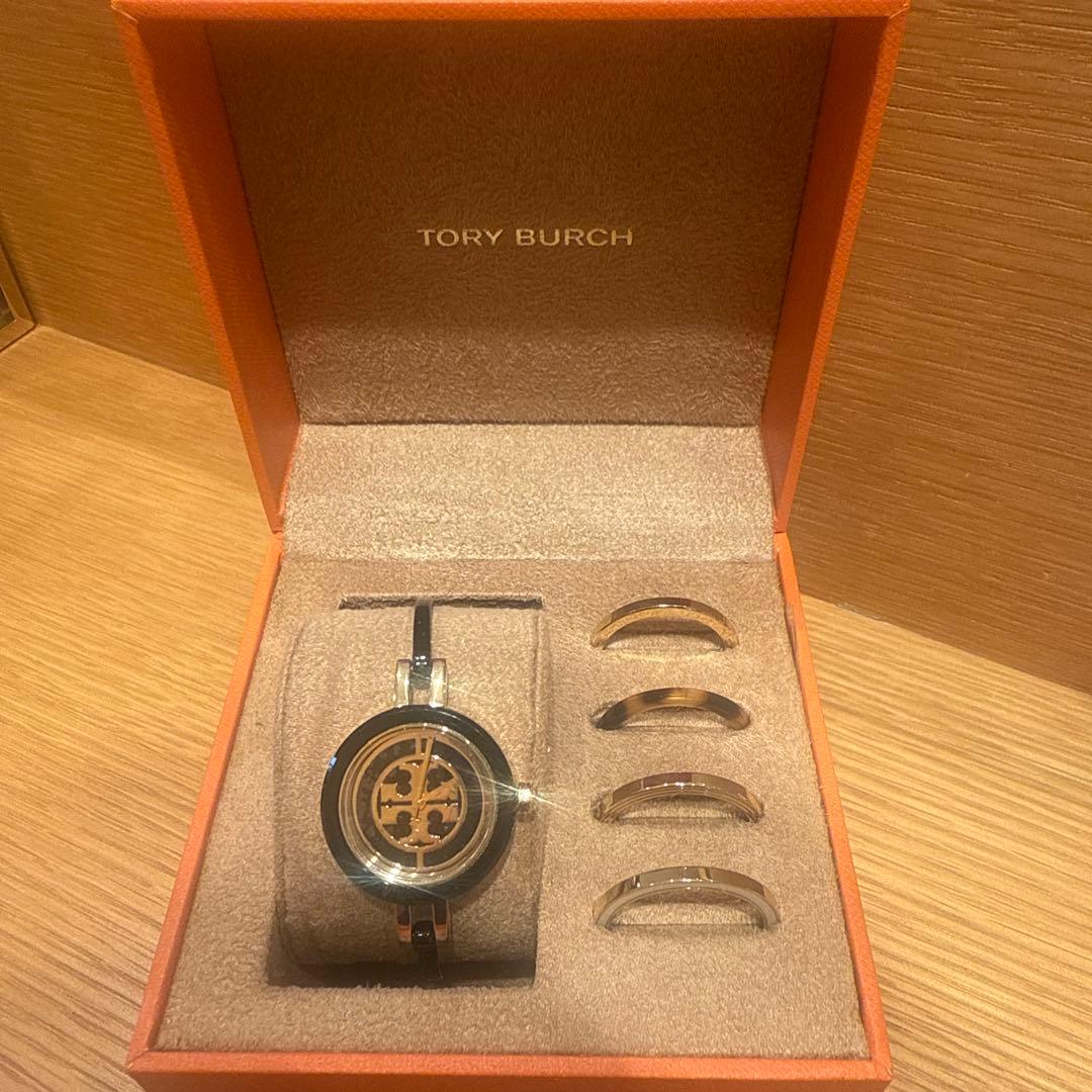 TORY BURCH ラウンドフェイス時計 交換用ベゼル付き