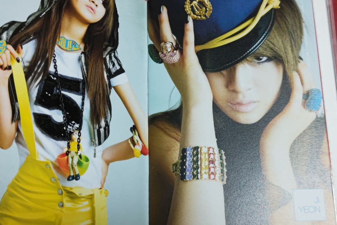 T-ARA　1st　ALBUM　BREAKING　HEART DVD付き　激レア