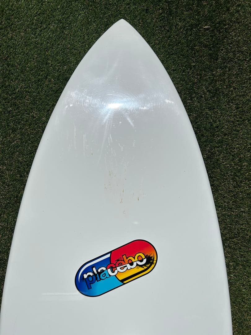 【湘南周辺にて手渡し限定】PLACEBO RipQuest 5‘11／3フィン