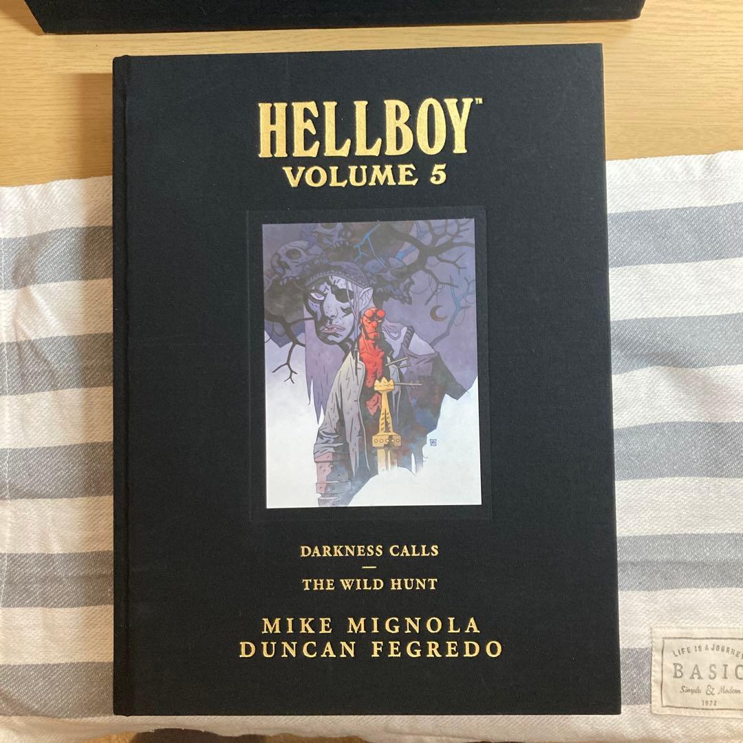 洋書 Hellboy Library Edition（ヘルボーイ豪華装丁本）7冊