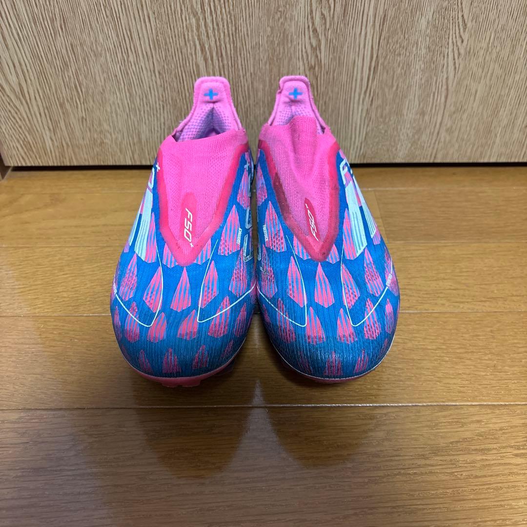 adidas F50+ ピンク/ブルー サッカーシューズ