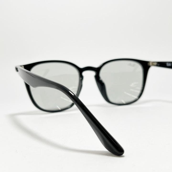 国内正規品【RB4258F-60187】レイバン 新品サングラス ライトグレー