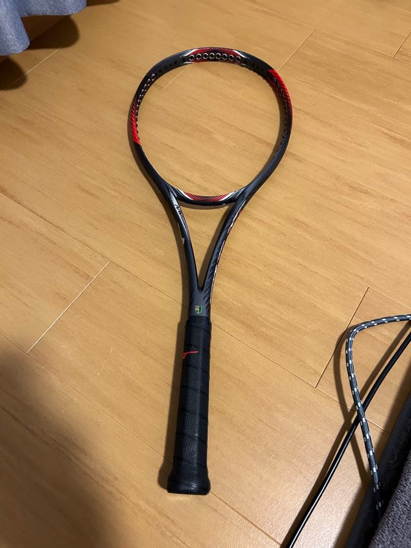 ソフトテニスミズノD-Force v-tour