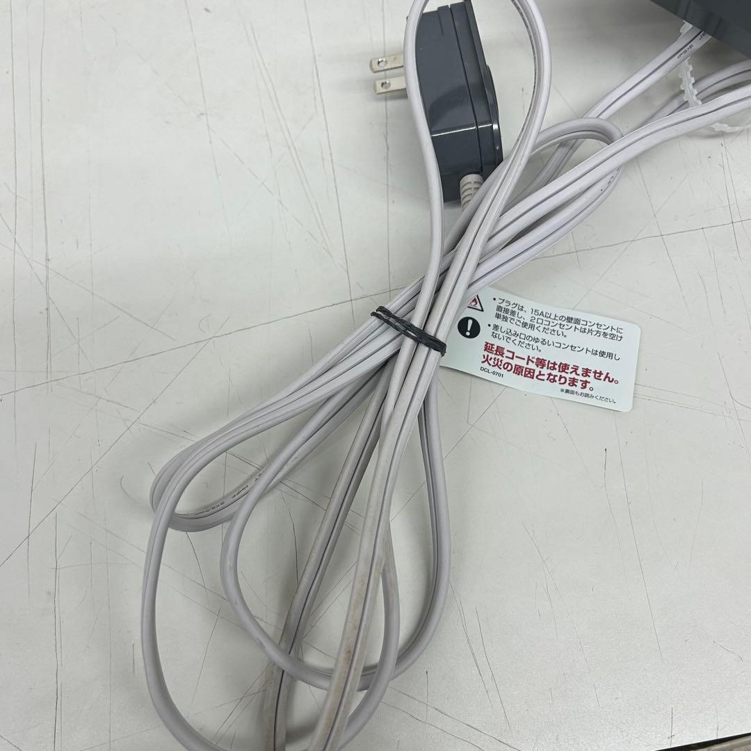 デロンギ　VertiCaldo オイルヒーター　RHJ21F0812-GY