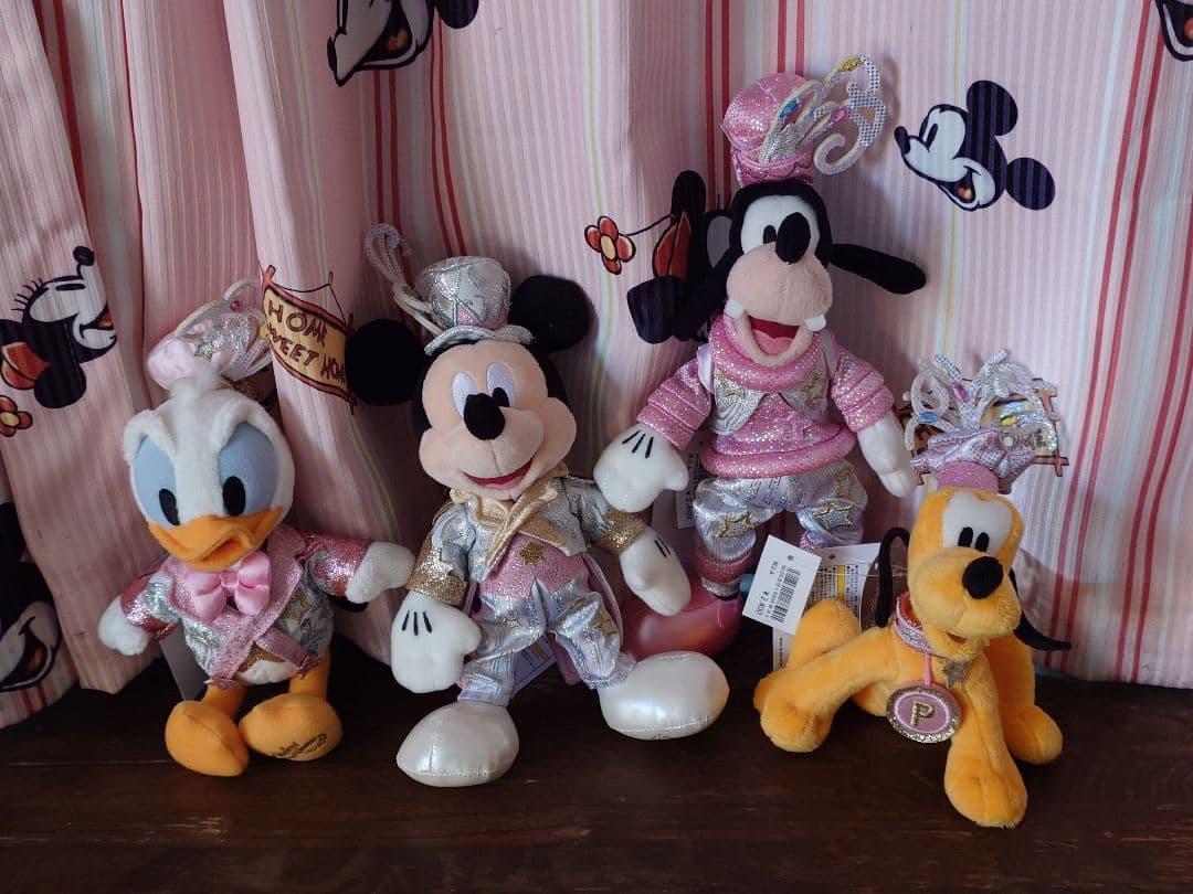 TDS　ビリーブ　ミッキー、ドナルド、プルート、グーフィー　ぬいバセット　新品