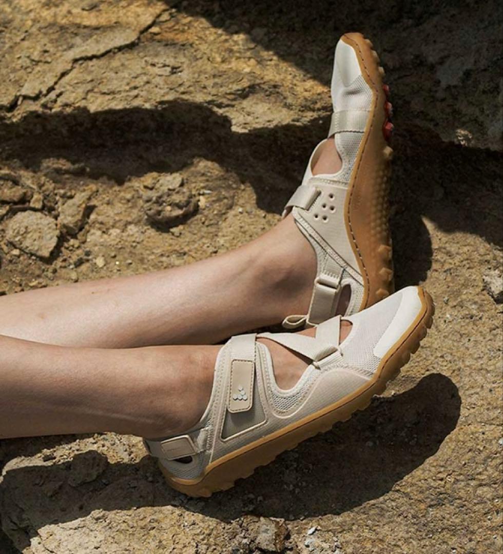 Vivobarefoot ビボベアフット トラッカーサンダル